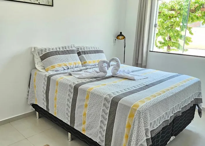 Condomínio aconchegante à 3 min. da praia